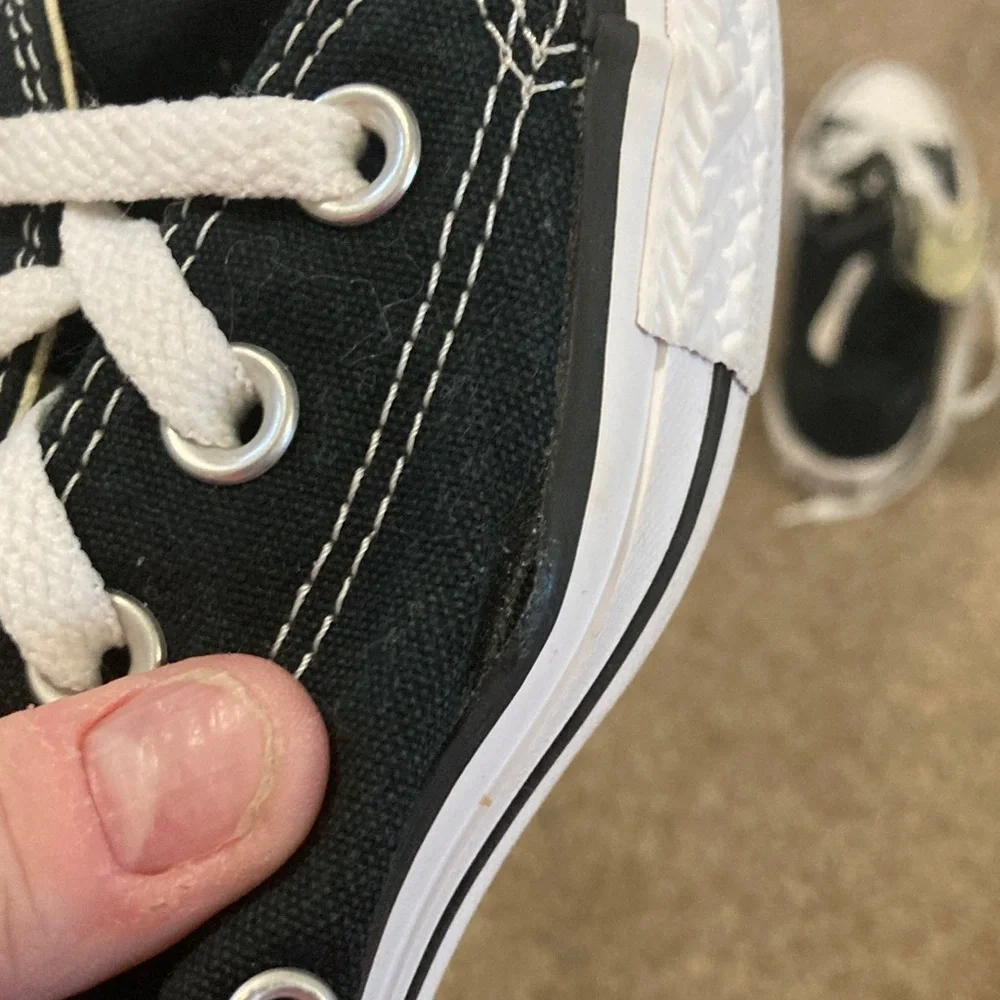 Converse Black and White High-Tops SEE DESCRIPTION PLEASE - Picture 7 of 8